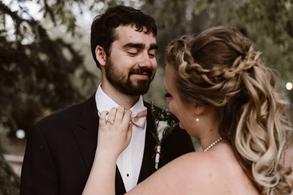 How to Capture Genuine Emotions in Couples Photography